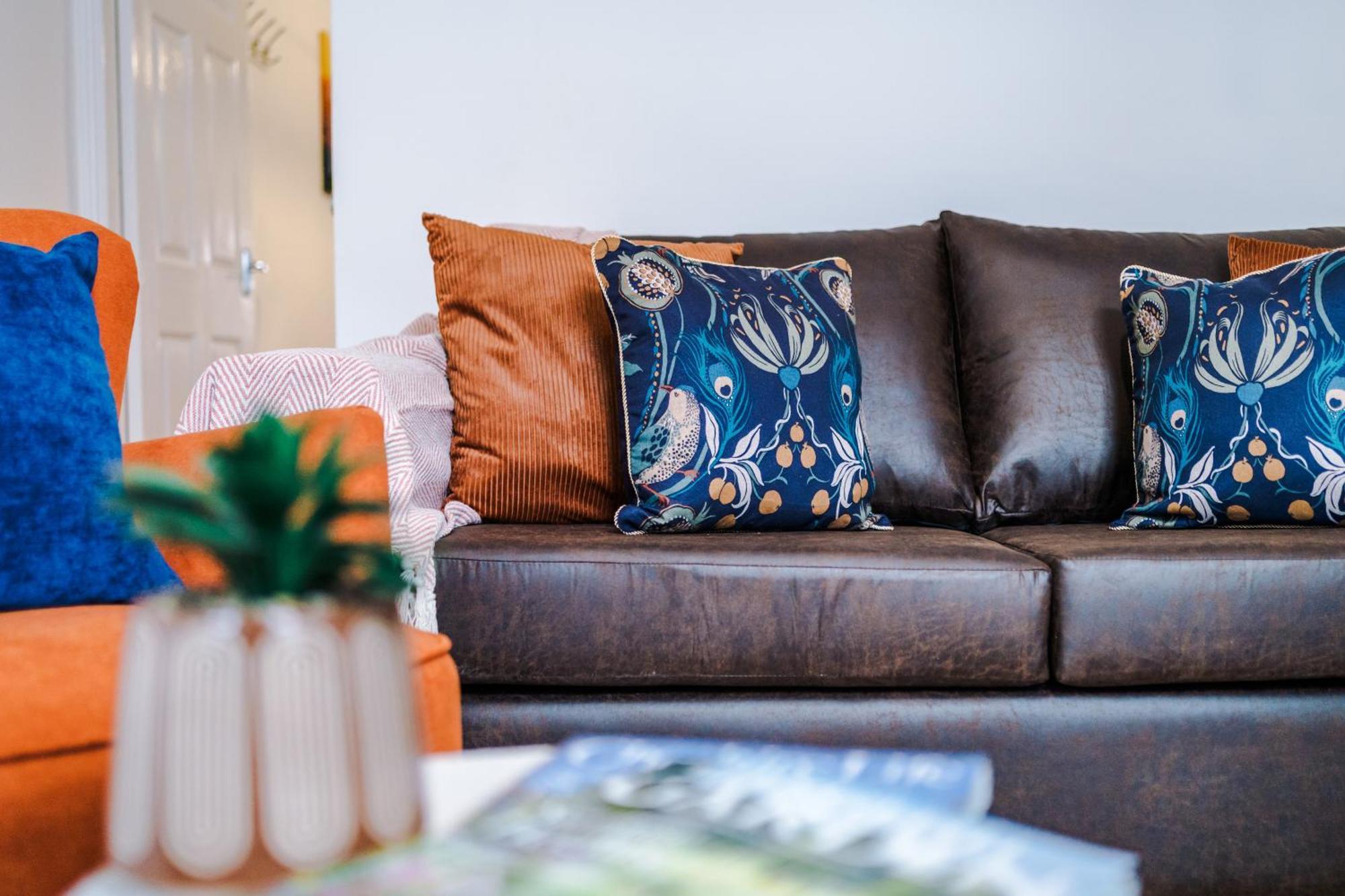 New! Spacious 2-Bed Home In Chester City-Centre By 53 Degrees Property, Ideal For Couples & Small Groups, Great Location - Sleeps 5 外观 照片
