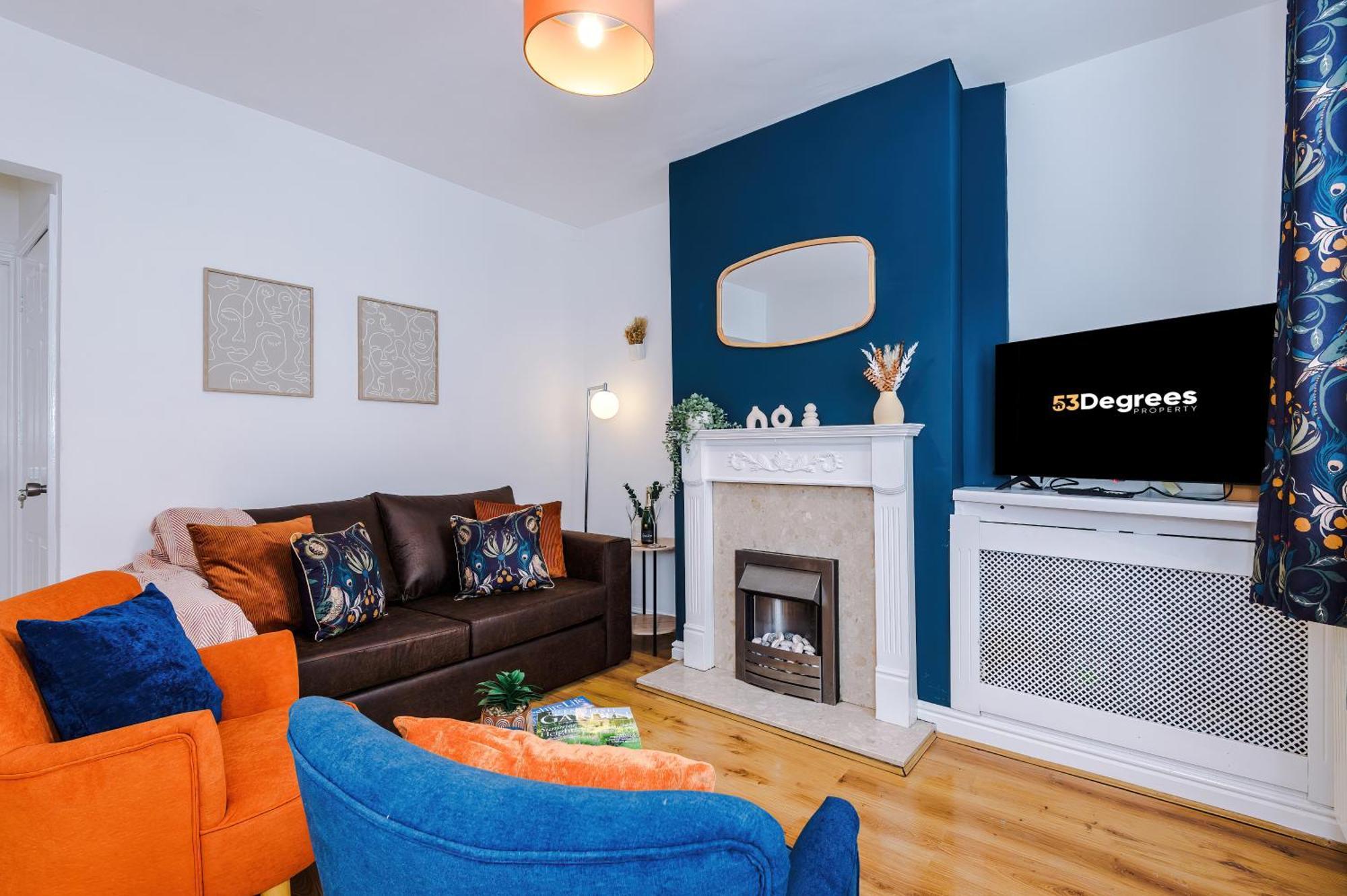 New! Spacious 2-Bed Home In Chester City-Centre By 53 Degrees Property, Ideal For Couples & Small Groups, Great Location - Sleeps 5 外观 照片